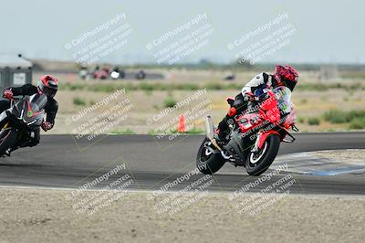 media/Apr-18-2025-TrackDaz (Fri) [[45f5874c44]]/C Group/Session 1 (Turn 7)/